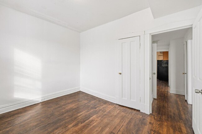 Building Photo - 3752 W Division St