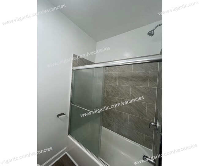 Building Photo - 4117 Euclid Ave