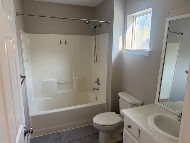 Building Photo - DuPont 4-bedroom, 2.5-bath home with A/C