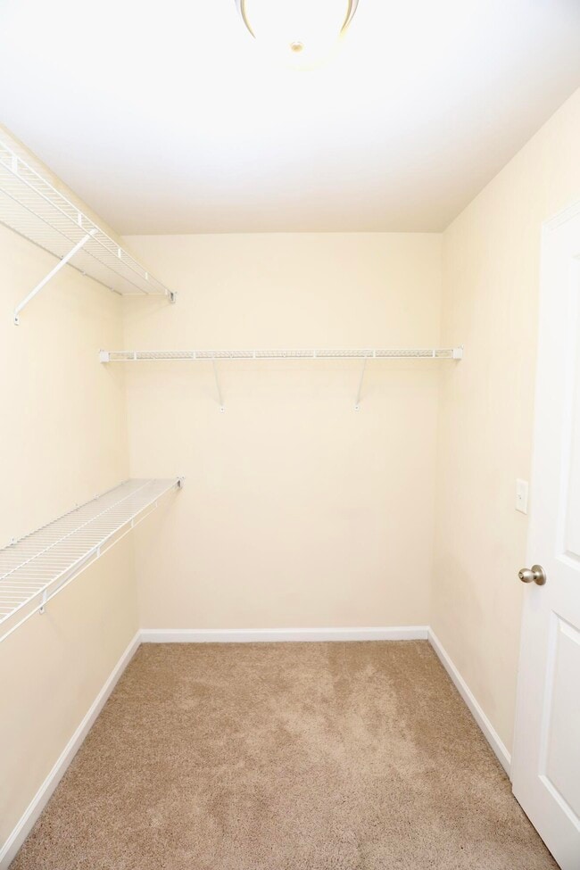 Building Photo - 1761 Nicholas Dr