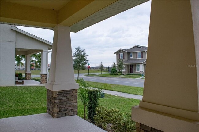 Building Photo - 8112 Summerlake Groves St