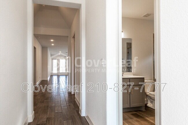 Building Photo - 1045 Blue Oak Blvd