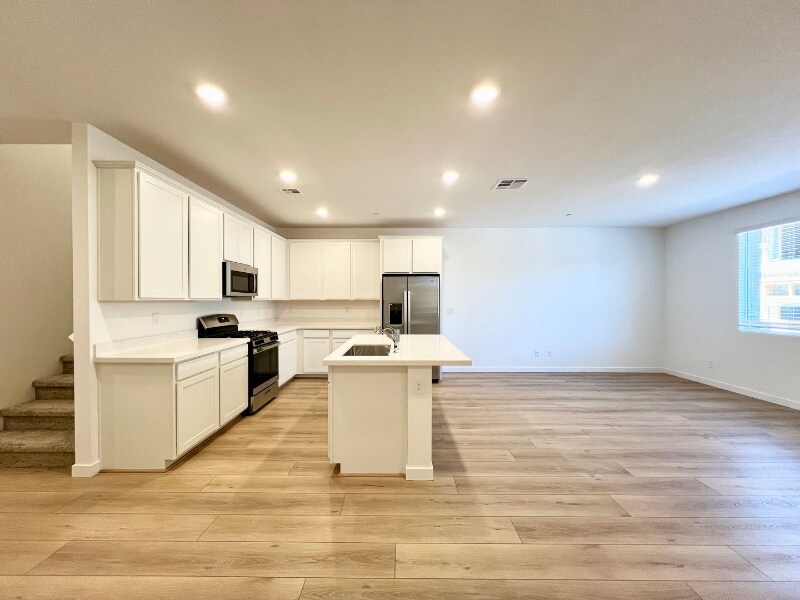 Building Photo - 1546 Eva Xing Pl