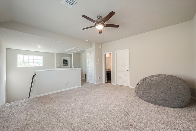 Building Photo - 1317 Mount Bassie Trl