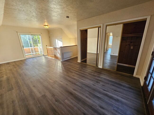 Building Photo - Lakeport rental