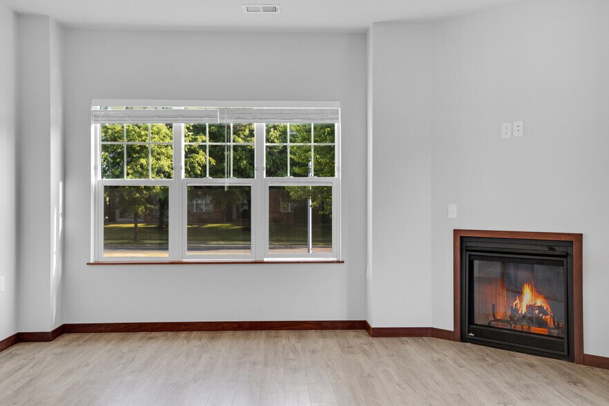 Building Photo - 6410 Driscoll Dr