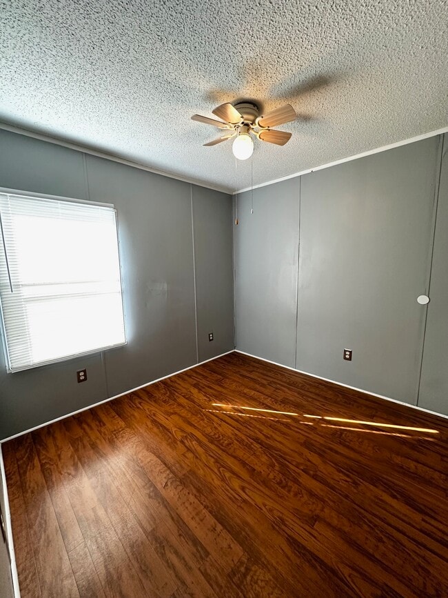 Building Photo - 123 Arista Dr