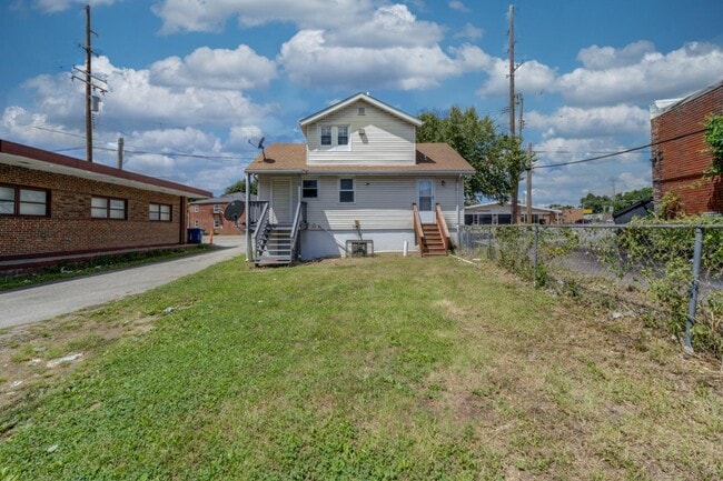 Building Photo - 5766 Jennings Station Rd