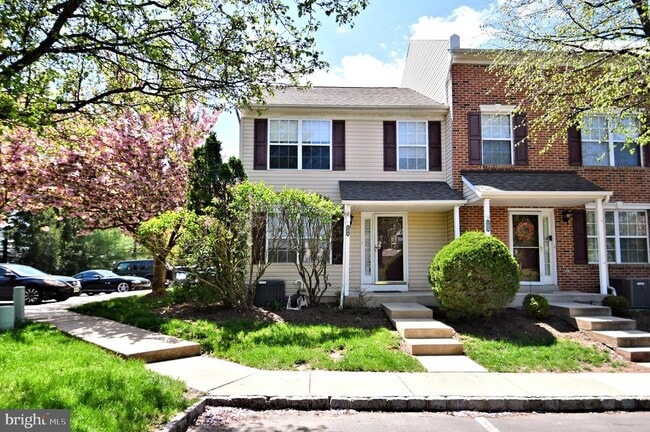 Building Photo - 106 Westminster Ct