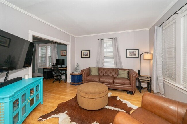 Building Photo - Duluth MN - 4 Bedroom - 2 Bathroom