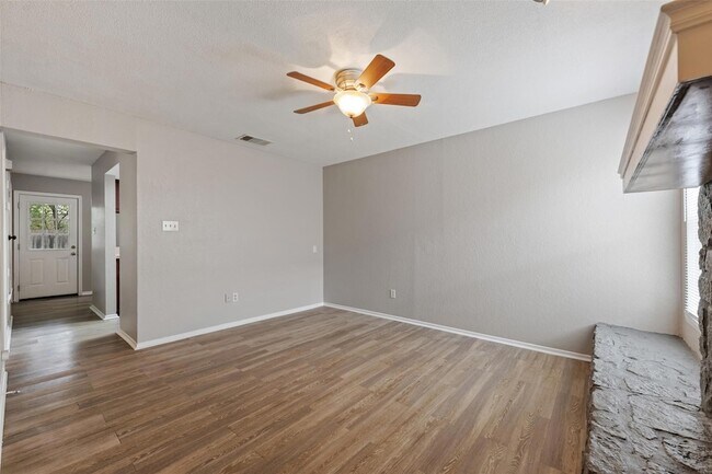 Building Photo - 1805 Rawhide Loop