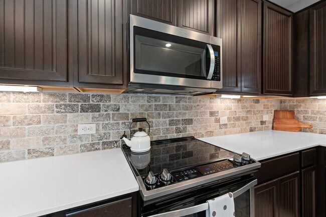 Building Photo - 7813 Peccary Dr