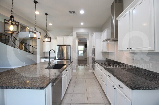 Building Photo - 4247 E Comstock Dr