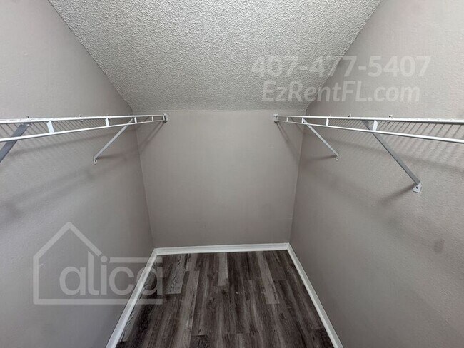 Building Photo - 3756 Dartford Dr
