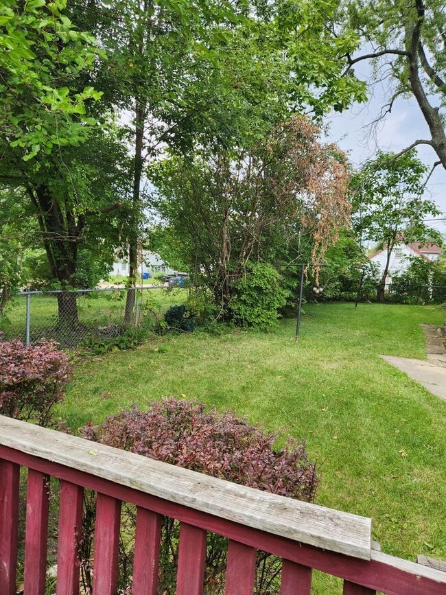 Building Photo - 2bd Single Cash Pay/Section 8