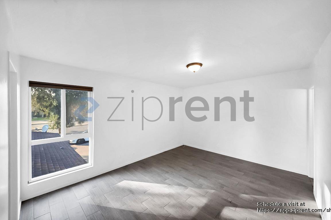 Building Photo - 5301 Demaret Ave