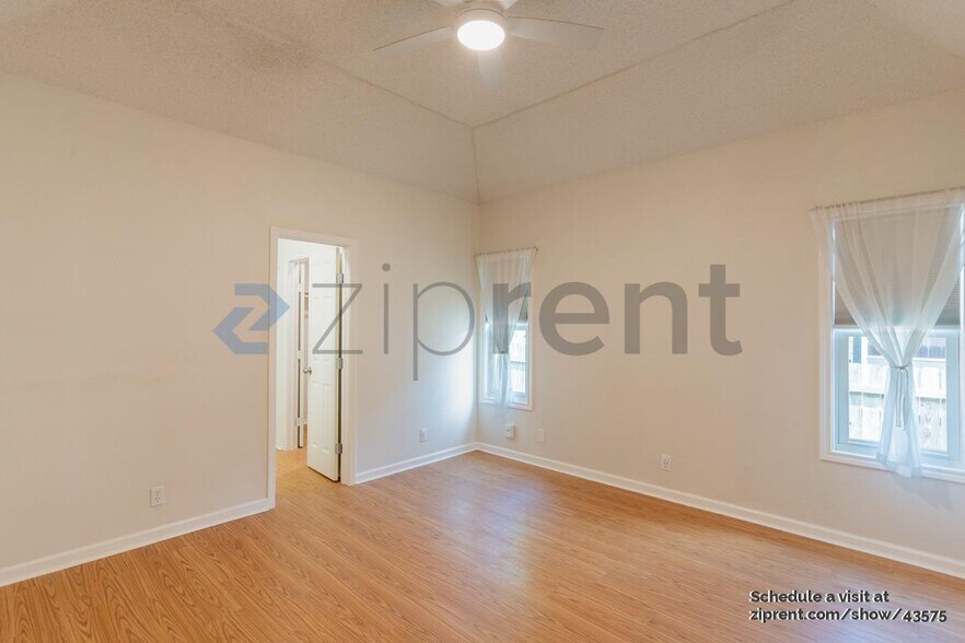 Building Photo - 710 Elder Way