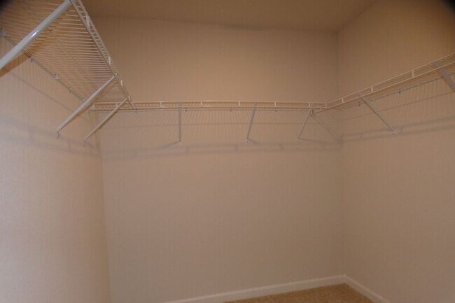 Building Photo - 5970 Smarty Jones Wy