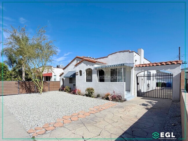 Building Photo - 6426 2nd Ave