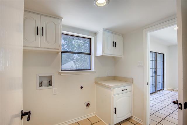 Building Photo - 307 Oakmont Dr