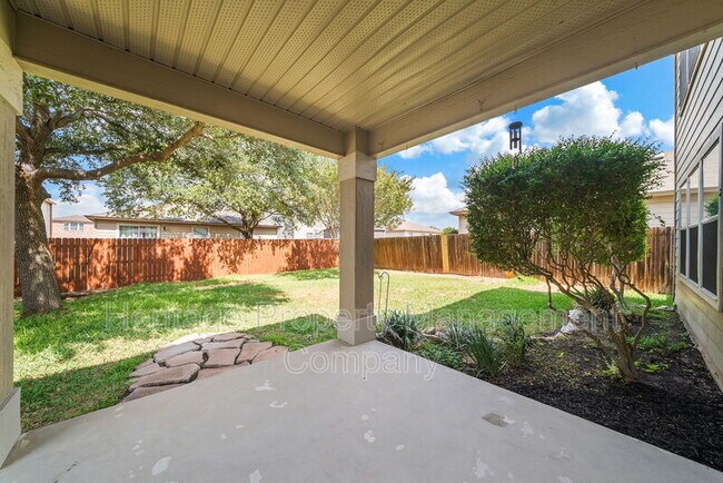 Building Photo - 136 Longhorn Way