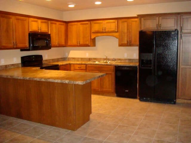 Building Photo - 806 Cherry St