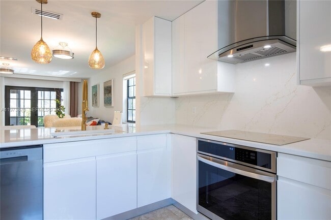 Building Photo - 576 Westree Ln