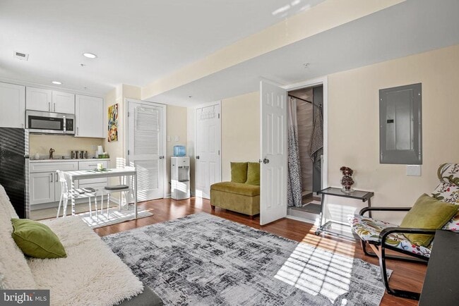 Building Photo - 13011 Vaden Terrace