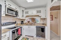 Building Photo - 7101 Golf Colony Ct