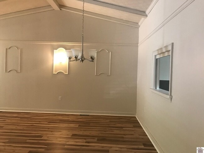 Building Photo - 1075 Friedman Ln