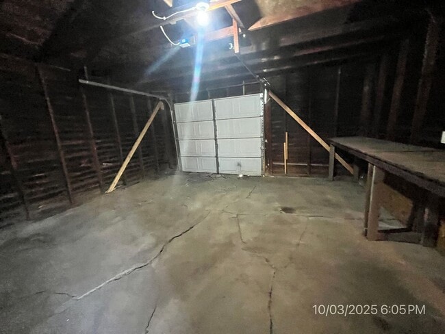Building Photo - 3214 Reed St