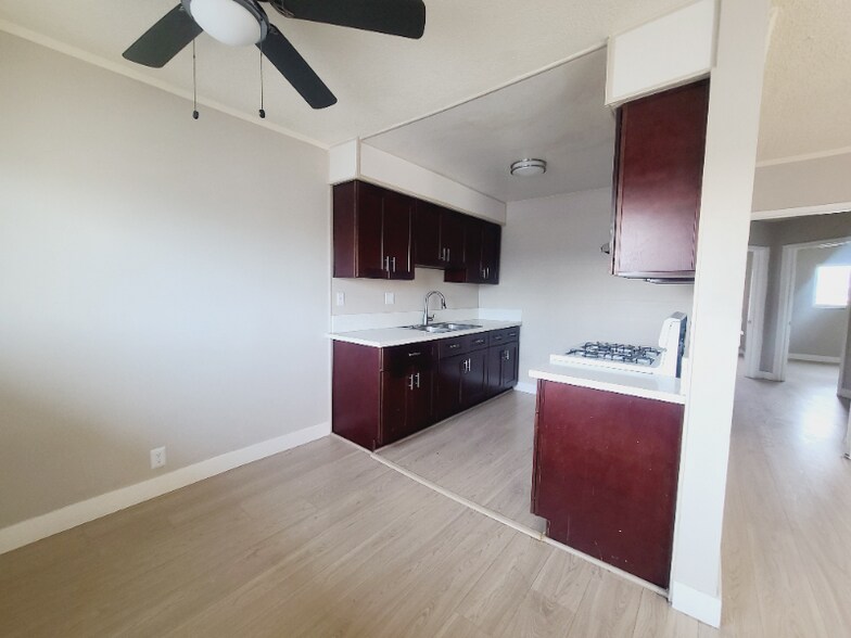 Building Photo - 8720 Orion Ave