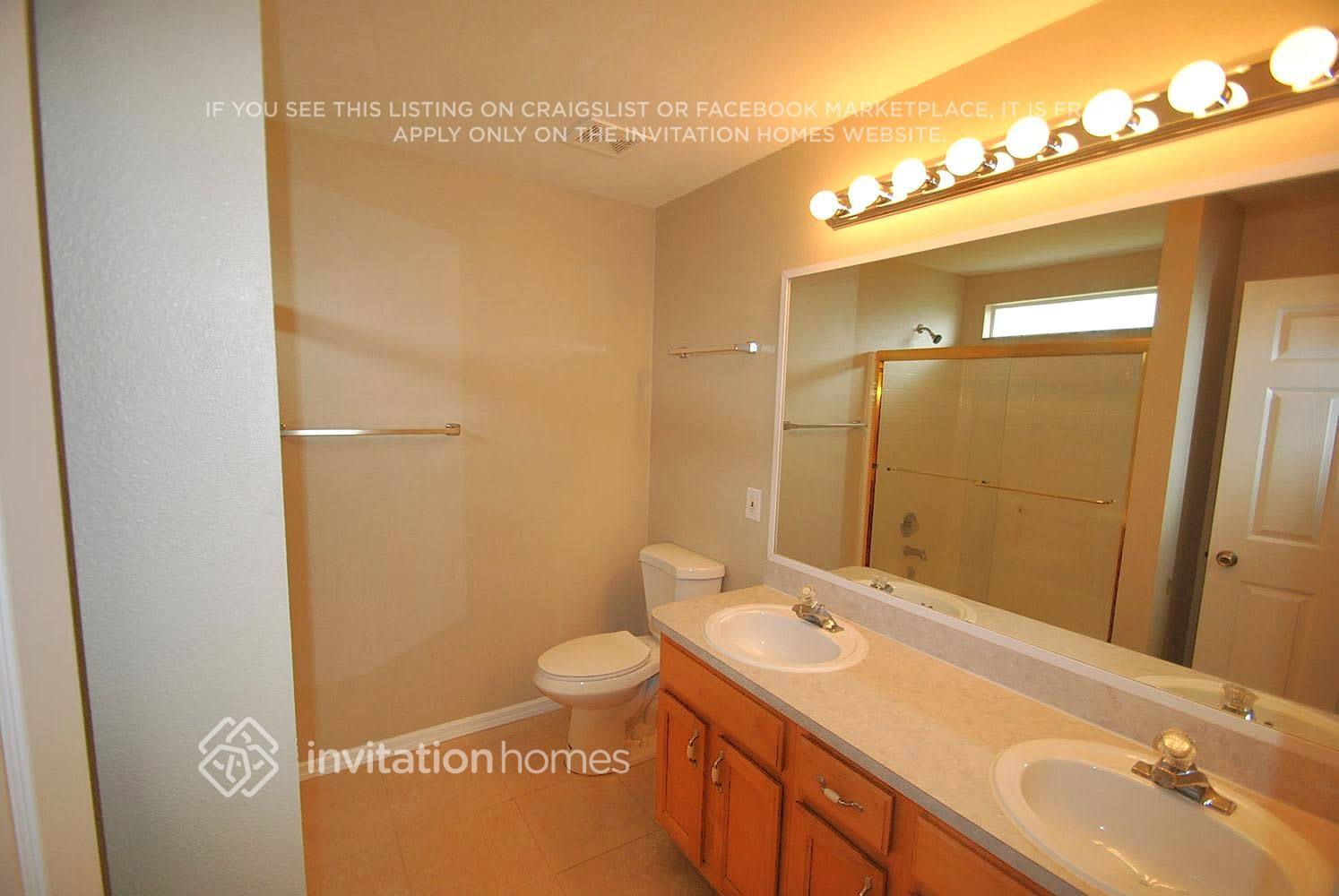 Building Photo - 718 Starland St SE