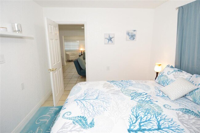 Building Photo - 156 146th Ave