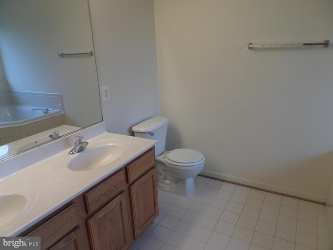 Building Photo - 822 Ferndale Terrace NE