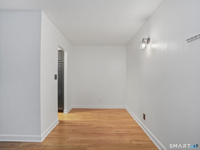 Building Photo - 27 Northill St
