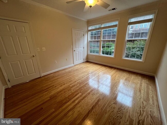 Building Photo - 1320 N Wayne St