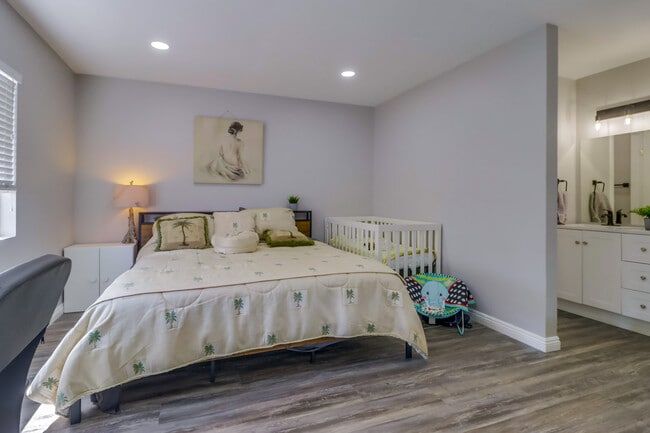 Building Photo - 6871 Alvarado Rd