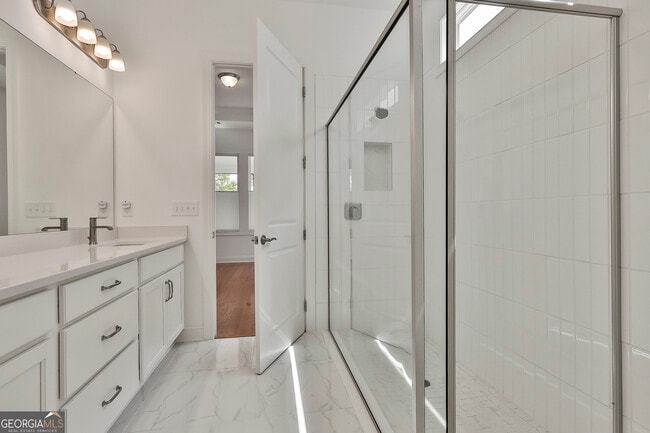 Building Photo - 15 Club Cresswind Dr