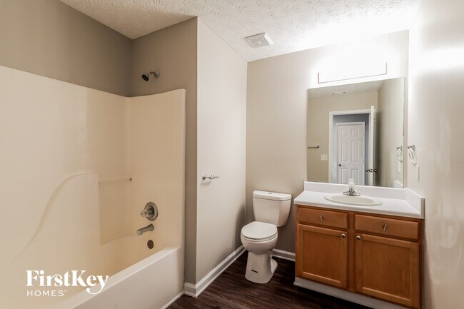 Building Photo - 835 Sweet Mill Ln