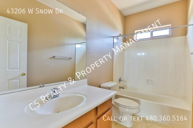 Building Photo - 43206 W Snow Dr