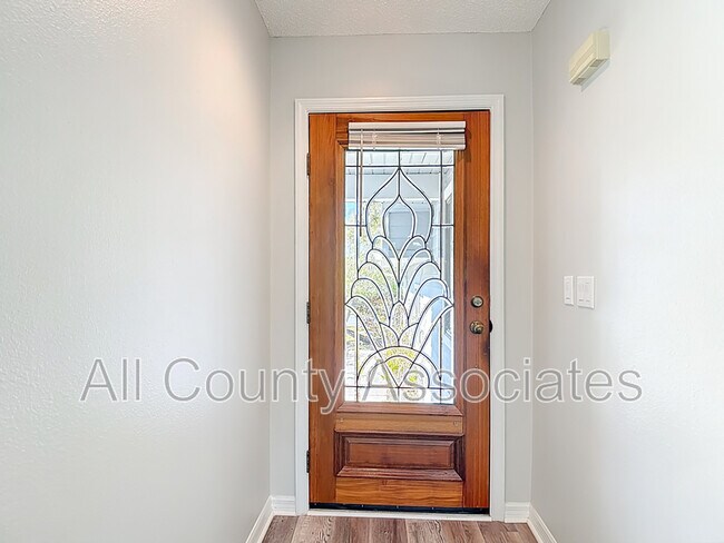 Building Photo - 1007 S Pointe Alexis Dr