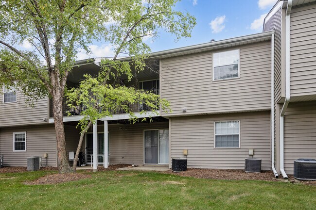 Building Photo - 546 E Shag Bark Ln