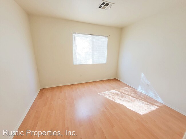 Building Photo - 3 br, 2 bath House - 1554 N. Christy Lane