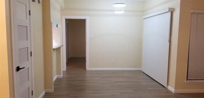 Building Photo - 6602 Harbor Town Dr