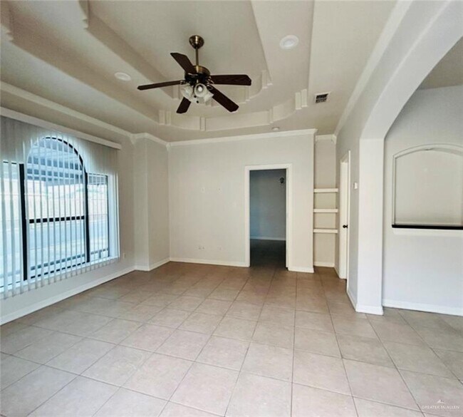 Building Photo - 4 Doctor's Dr