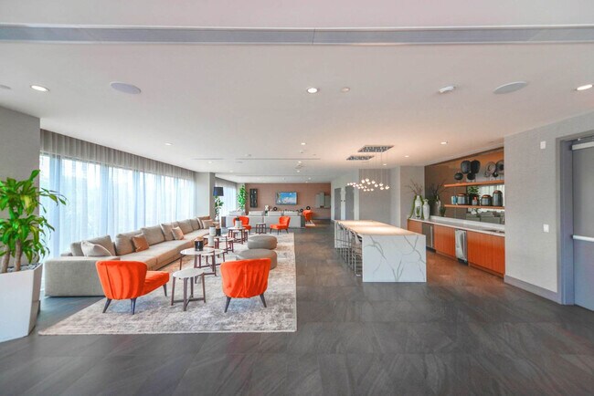 Building Photo - 5350 NW 84th Ave