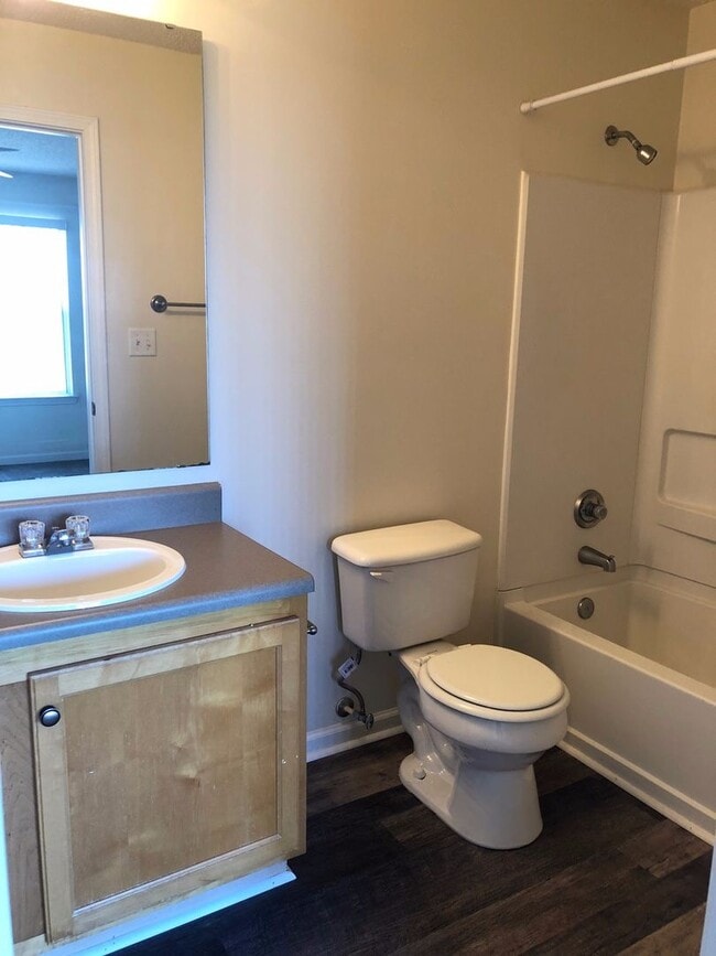 Building Photo - 222 Harts Cove Way