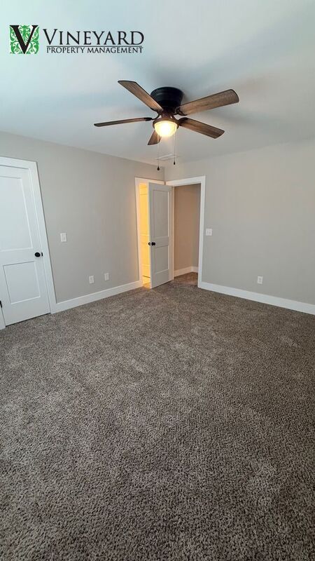 Building Photo - 44 Sparkleberry Ln W