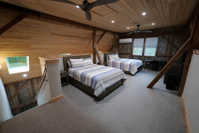 Building Photo - 23 Winter St